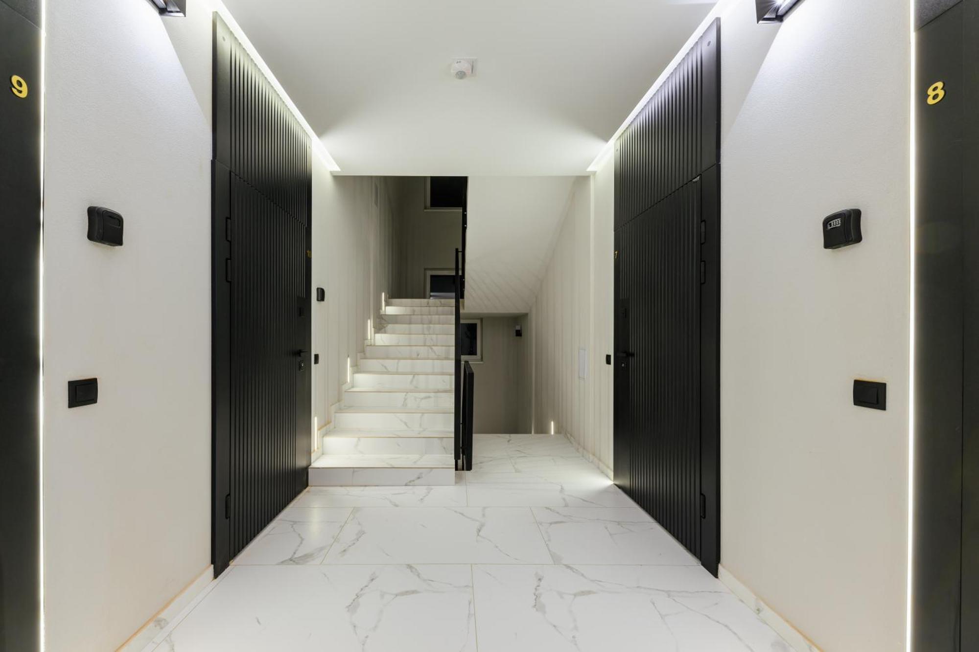 Luxury Apartments Laborca Uzhhorod Exterior photo